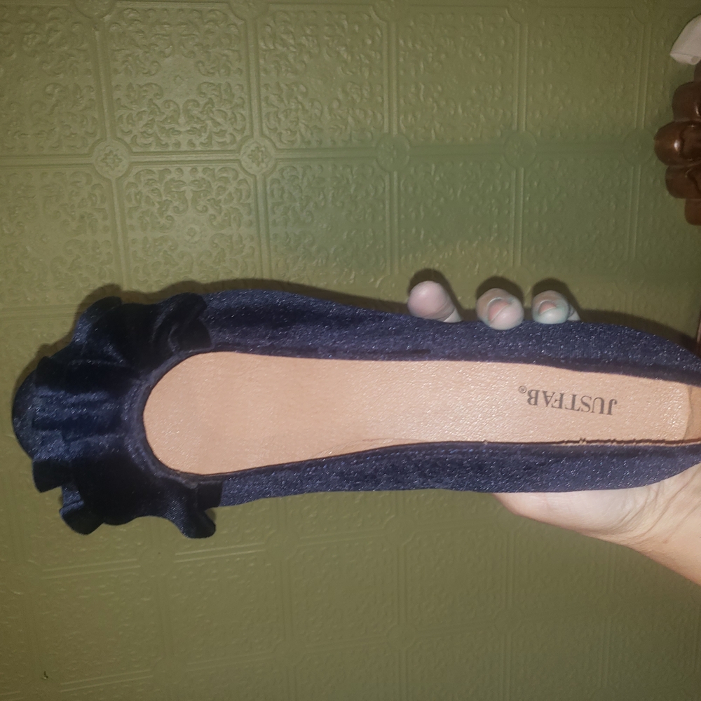 JUSTFAB Women's Blue Velvet Flats